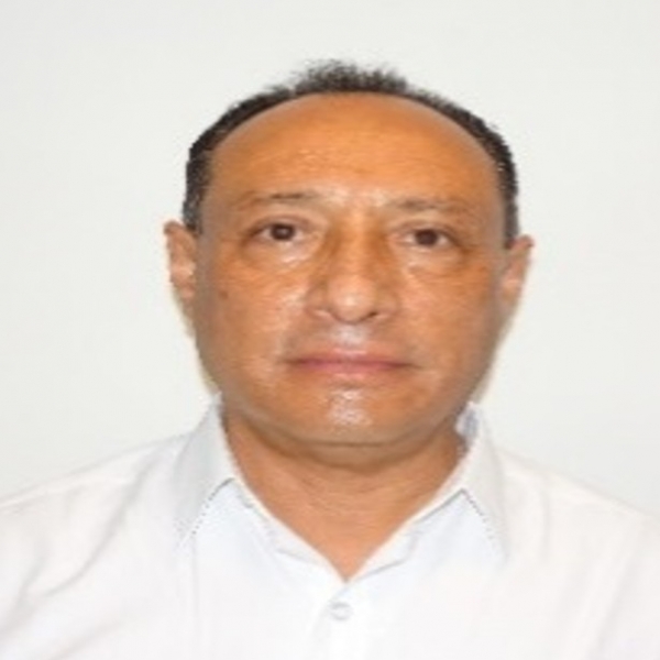 Alberto Calder&oacute;n Vel&aacute;zquez
