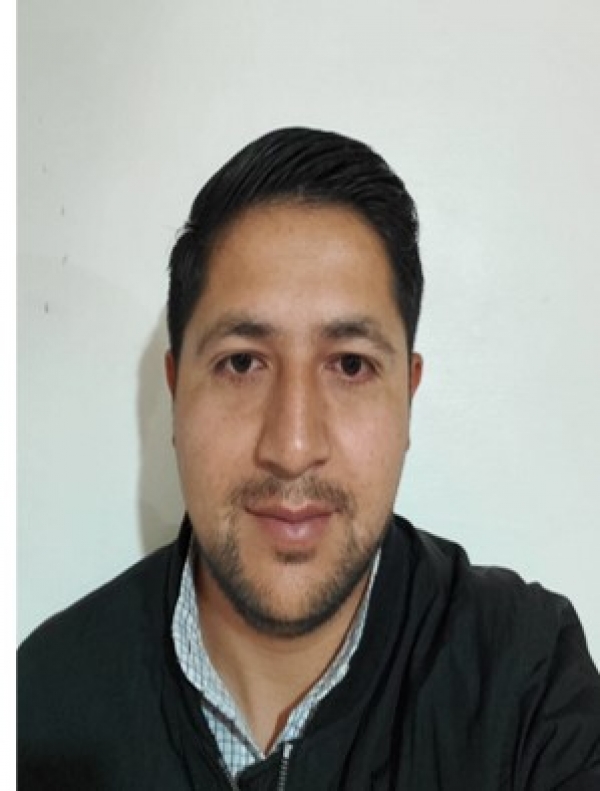 &Aacute;ngel Salazar Espino